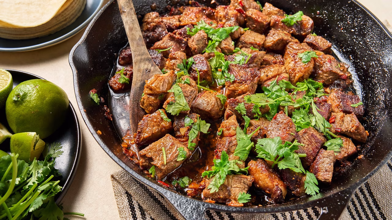 غذاهای محلی وان؛ راهنمای خوشمزه ترین خوراکی های شهر وان برای شکم گردی واقعی
