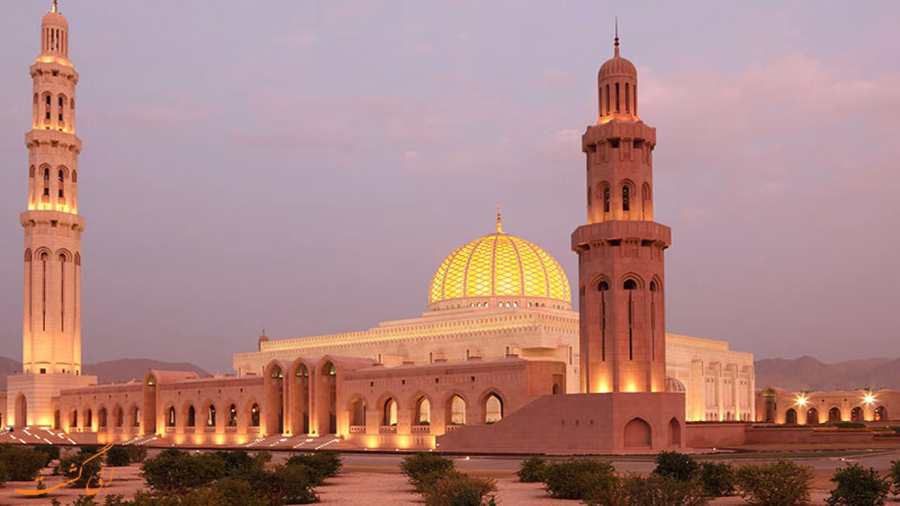 مسجد جامع سلطان قابوس سفروایرانیان