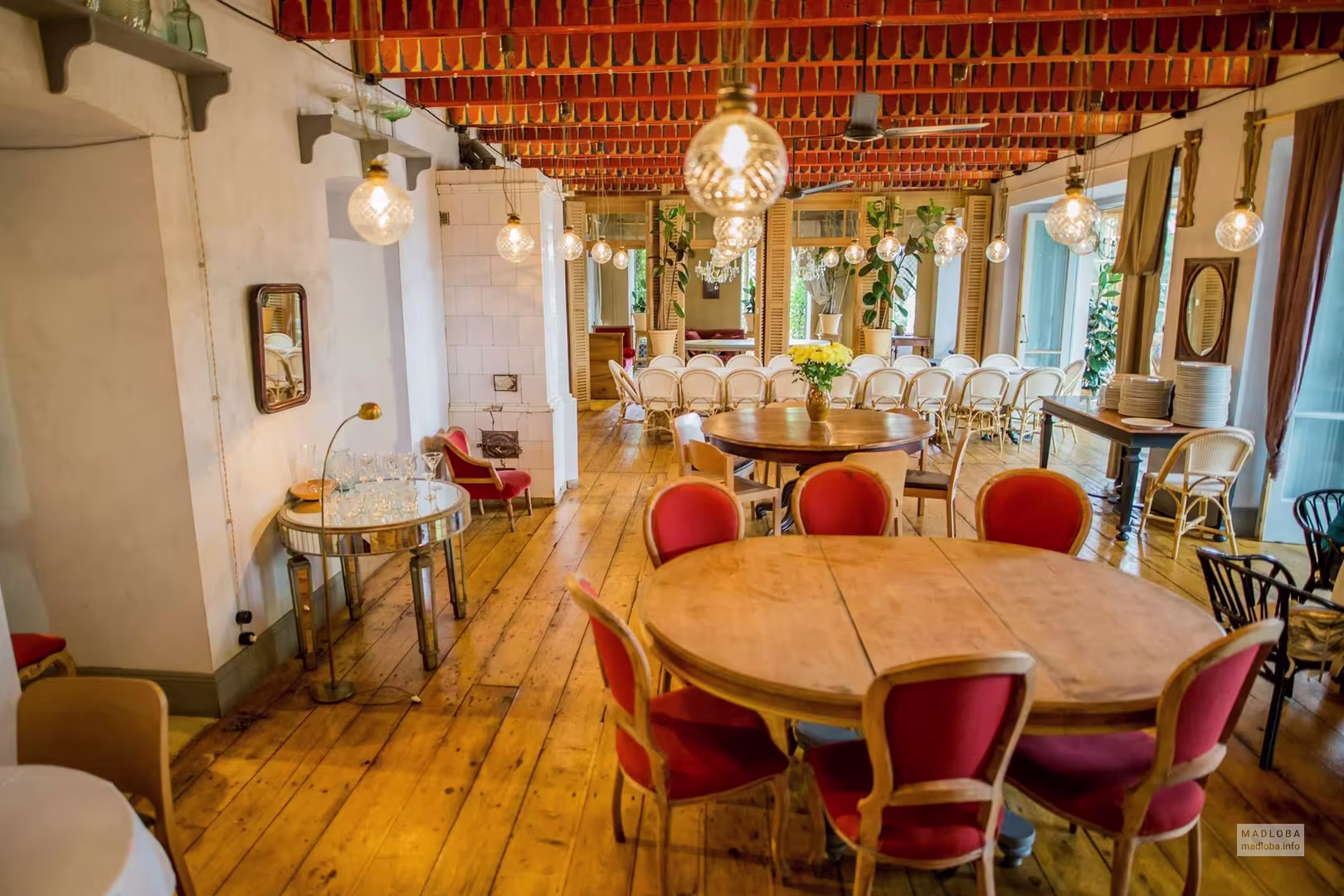 رستوران های محلی تفلیس سفرو ایرانیان 9