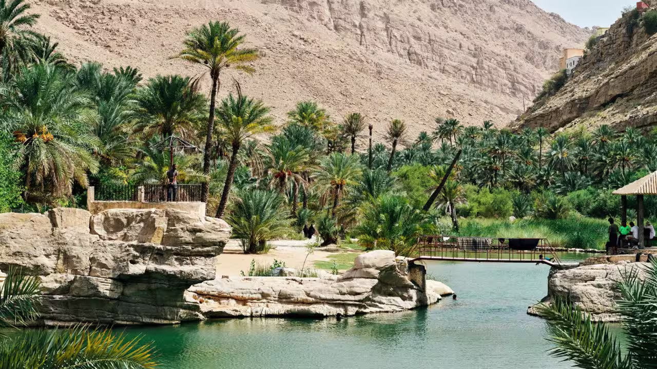 هزینه سفر به عمان سف