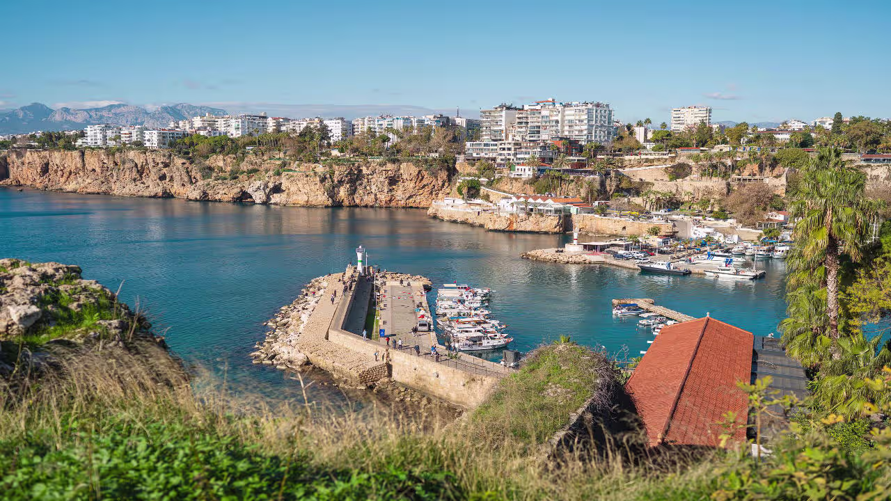 تور آنتالیا 4