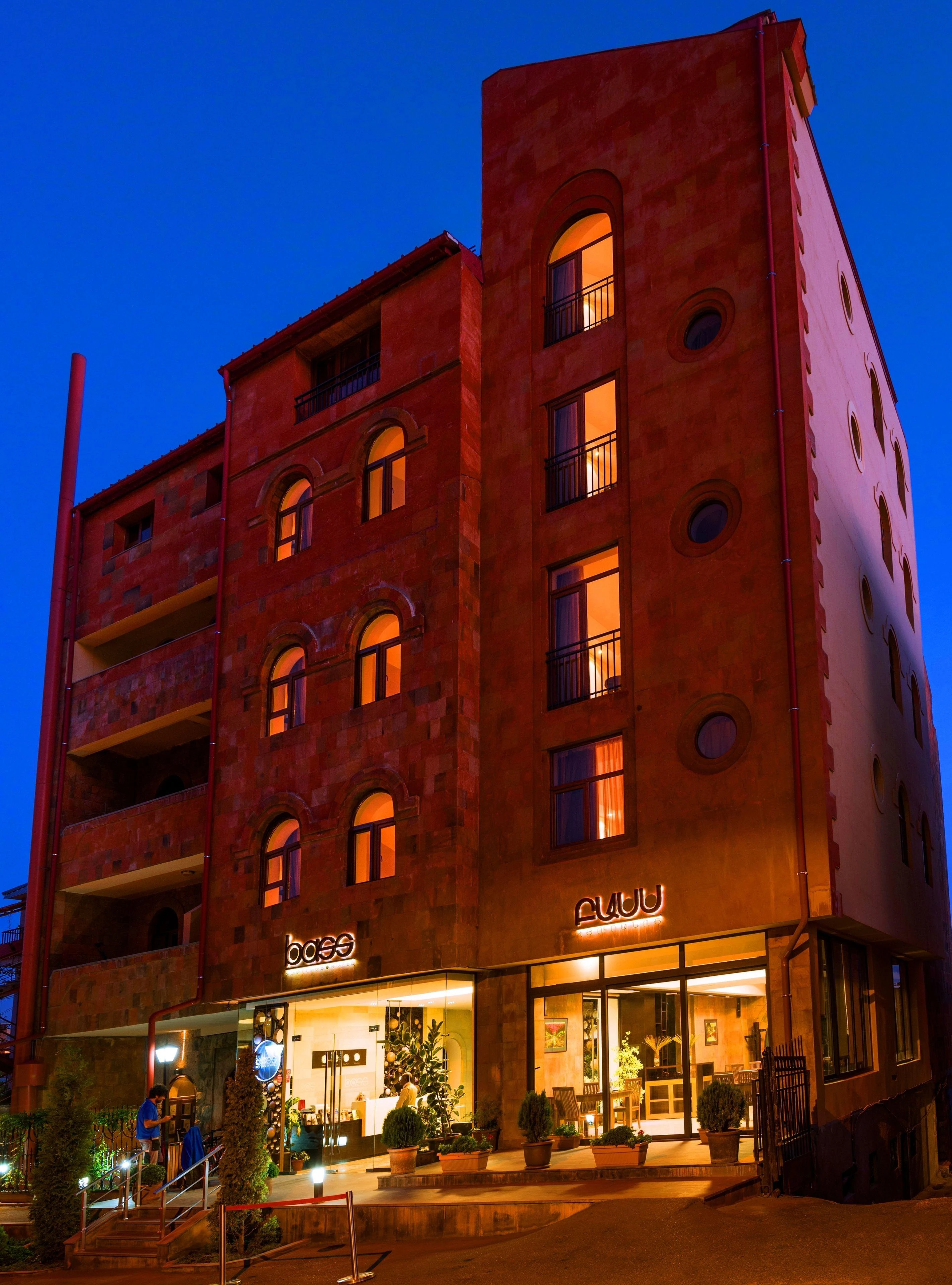 BASS BOUTIQUE