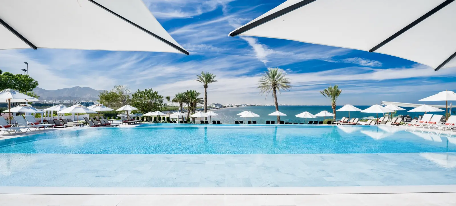 CROWN PLAZA HOTEL