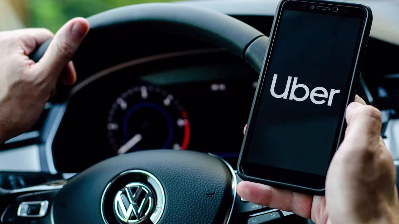 اوبر در دبی سفرو ایر. Imresizer (2) (2) (2)#2115