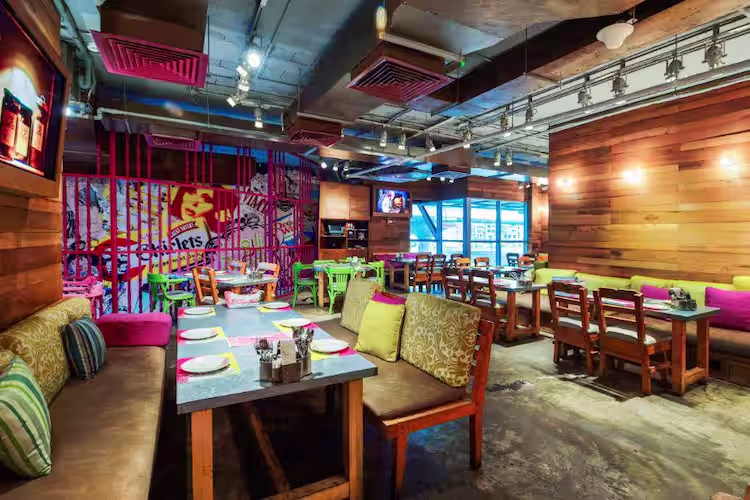 رستوران دبی سفرو ایرانیان (3) (2) (2)#4834