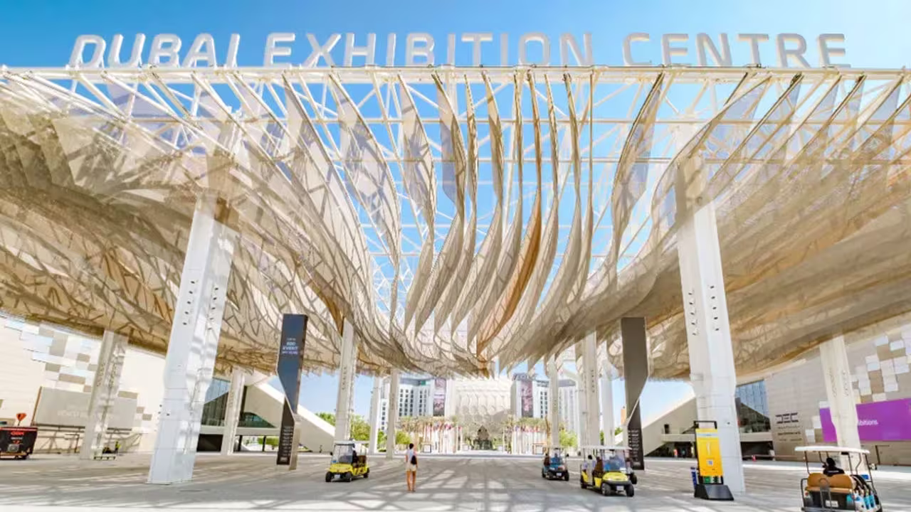 محل نمایشگاه های بین. Imresizer#2332