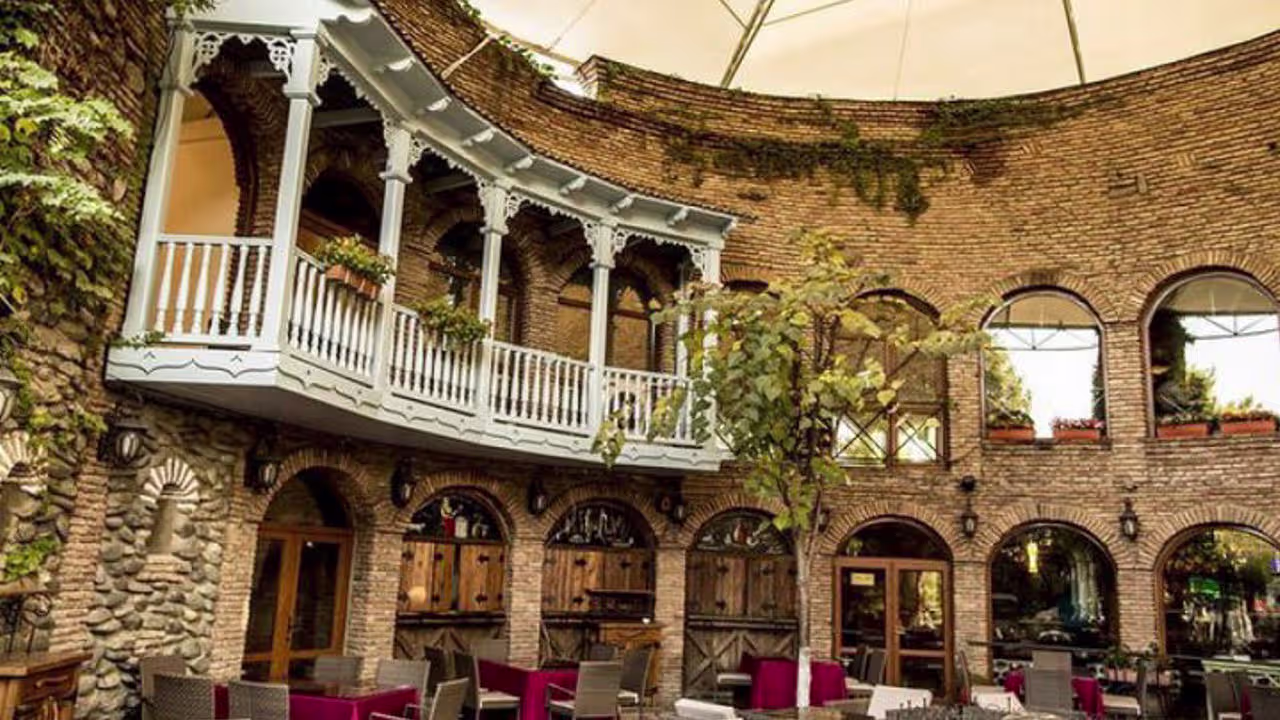 Tsiskvili رستوران در. Imresizer (2)#1041