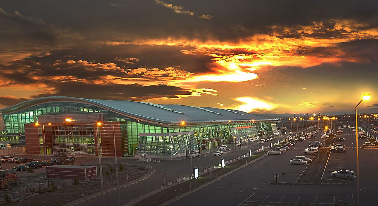 فرودگاه تفلیس سفروایرانیان (2)#9774