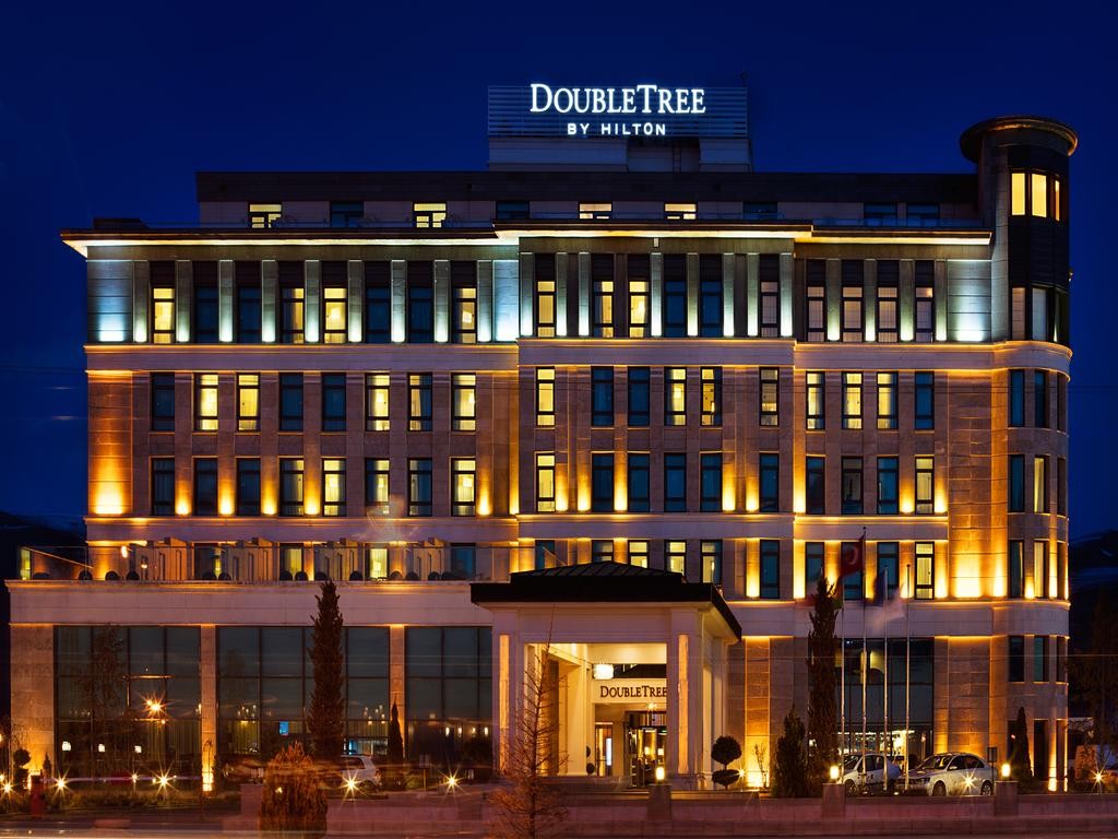 هتل DoubleTree by Hilton Van