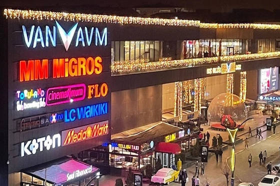مرکز خرید وان ای وی ام Van AVM